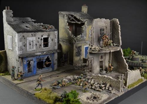 French city in ruins - diorama
