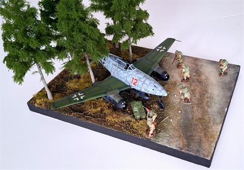 Nåleskov og vej - diorama