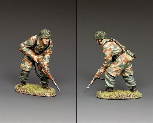 Fallschirmjäger Advancing