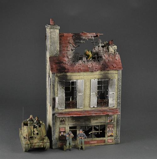 TABAC - tobak kiosk/bar i bombet tilstand (doblet siddet) 